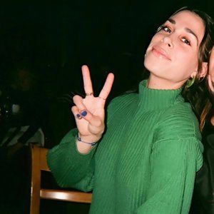 Meet your Posher, Phoebe